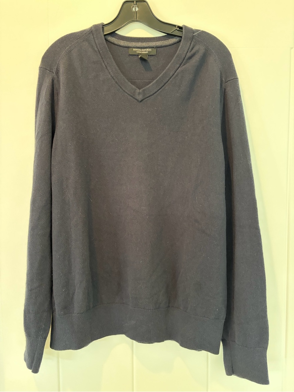 Vintage Banana Republic Men's V-Neck Sweater - Dark Navy—cashmere and cotton